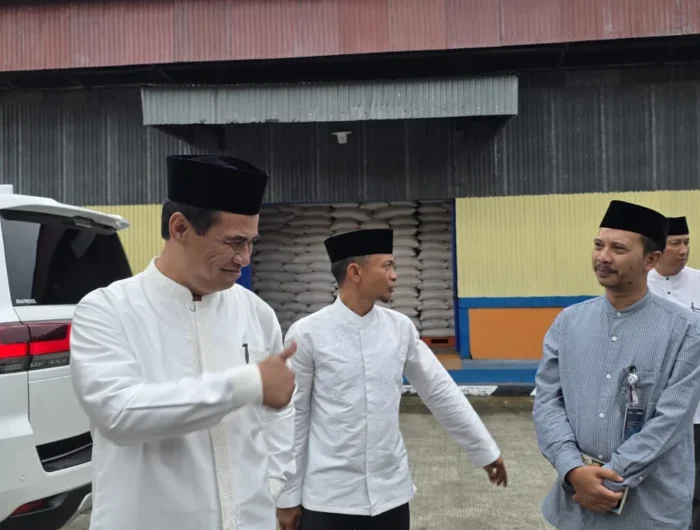 Mentan Apresiasi Kinerja Bulog Sulsel, Targetkan Stok Gabah Capai 700 Ribu Ton