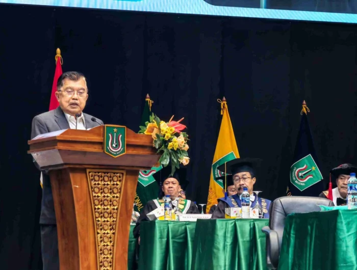 Gejolak Global Ancam Stabilitas Ekonomi: JK Ingatkan Sarjana Baru soal Tantangan ke Depan