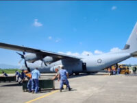 Helikopter BNPB mendistribusikan bantuan logistik ke daerah terisolir di Aceh pada cuaca cerah