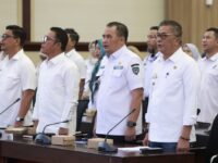 Wakil Bupati Barru Abustan menghadiri Rapat Evaluasi TPPS Sulawesi Selatan 2025 di Kantor Gubernur Sulsel