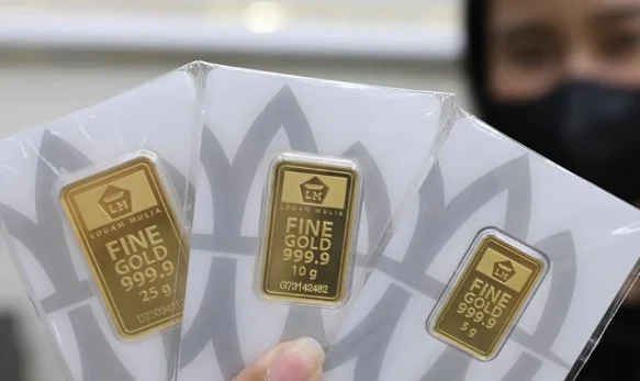 Grafik kenaikan harga emas Antam Logam Mulia per gram pada 2 Desember 2025.