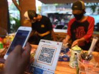 Lonjakan Belanja Akhir Tahun 2025 Apa Dampaknya bagi UMKM di Sulawesi Selatan