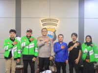 Kapolres Barru menerima kunjungan manajemen Draiv Barru di ruang kerjanya