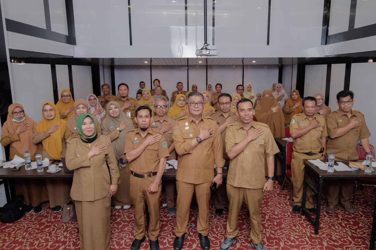 Wakil Bupati Barru Abustan membuka rapat koordinasi deteksi dini dan pencegahan penyakit
