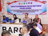 Rapat koordinasi Pemkab dan Polres Barru bahas pengamanan Natal 2025 dan Tahun Baru 2026