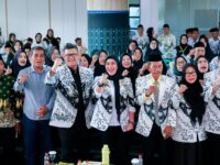Bupati Barru membuka Konferensi PGRI Barru Tahun 2025 di Menara MPP Barru
