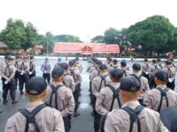 Kapolda Sulsel Irjen Pol Djuhandhani Rahardjo Puro memimpin upacara pembukaan Pendidikan Pembentukan Bintara Polri Gelombang I Tahun Anggaran 2026 di Lapangan SPN Polda Sulsel, Makassar