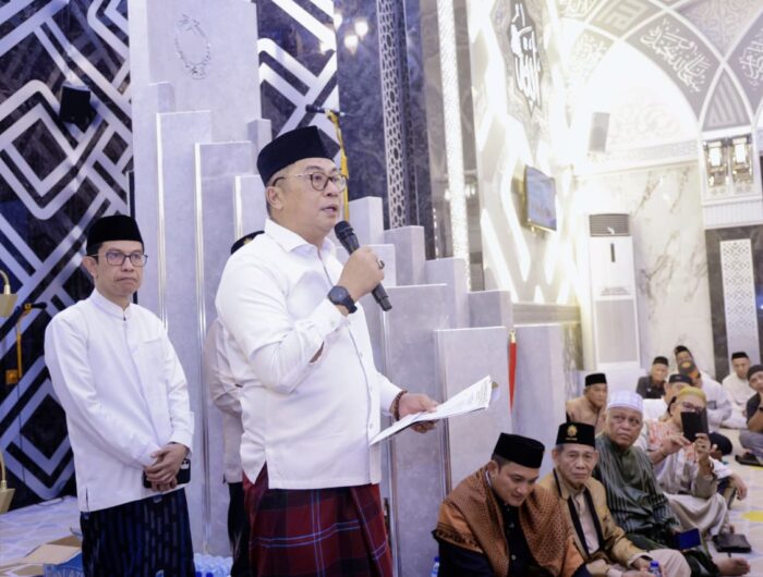 Wakil Bupati Barru mengukuhkan Pengurus Masjid Baiturrahman H Lawe Kompleks Zam-Zam Centre
