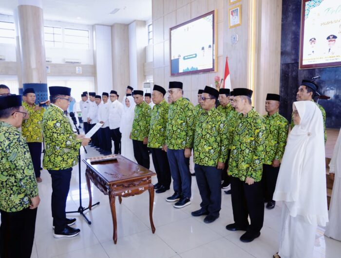 pelantikan bersama DMI, IPIM, dan BKPRMI di Kantor Bupati Barru.