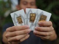 Emas batangan Antam berbagai ukuran yang dijual di butik Logam Mulia