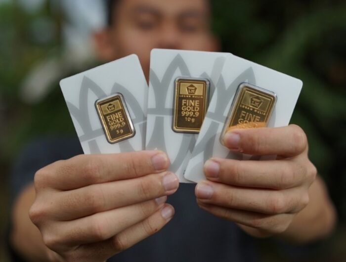 Emas batangan Antam berbagai ukuran yang dijual di butik Logam Mulia