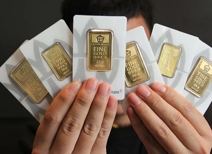 Tampilan emas batangan UBS dan Galeri24 di Pegadaian dengan update harga emas hari ini 17 Februari 2026.