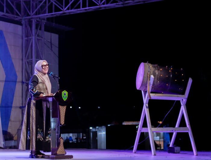 Suasana pembukaan MTQ ke-37 Kabupaten Barru di Alun-Alun Colliq Pujie