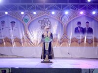 Bupati Barru Andi Ina Kartika Sari membuka MTQ Ke-37 Kabupaten Barru di Alun-alun Colliq Pujie dengan pemukulan bedug bersama Forkopimda dan jajaran Kementerian Agama