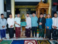 BARRU, LENSAMERDEKA.COM – Hari kedua Safari Ramadan Barru, Wakil Bupati Barru Abustan A. Bintang menyambangi Masjid Syuhada, Bungi, Desa Lalabata, Kecamatan Tanete Rilau,