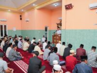 Wakil Bupati Barru Abustan A Bintang saat Safari Ramadan di Masjid Nurul Yazaqirah Desa Lawallu Kecamatan Soppeng Riaja