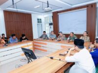 Wakil Bupati Barru Abustan A. Bintang memimpin rapat pemantapan pelaksanaan Shalat Idul Fitri 1447 H di Kantor Bupati Barru.