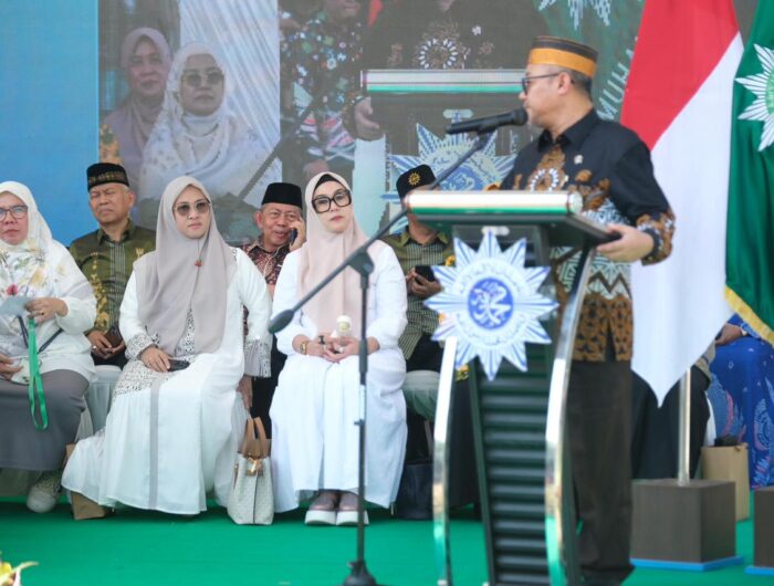 Bupati Barru menghadiri kegiatan Syawalan Muhammadiyah Sulawesi Selatan di Makassar bersama tokoh nasional dan daerah