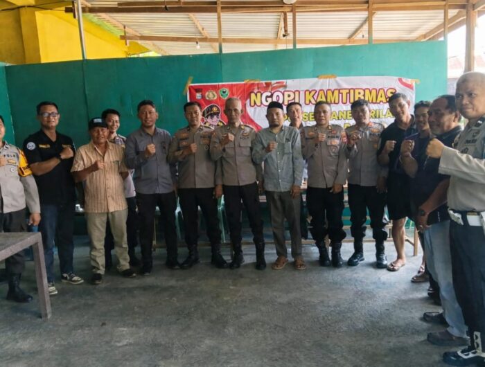 Kegiatan Ngopi Kamtibmas Polsek Tanete Rilau bersama masyarakat