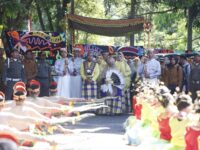 Penampilan tarian Sumangena To Berru’e pada HUT ke-66 Kabupaten Barru