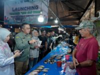 Wakil Bupati Barru meninjau Pasar Mattirowalie menjelang peluncuran transaksi digital QRIS bersama Bank Indonesia dan Bank Sulselbar