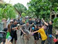 Suasana Pesta Panen Adat Paenge Ma’jimpo-jimpo di Dusun Birue Barru dengan kehadiran Wakil Bupati dan masyarakat.