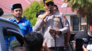 Kapolres Barru memimpin pengamanan aksi buruh May Day di Tugu Payung Barru