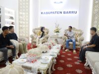 Bupati Barru Andi Ina Kartika Sari melepas lima calon pekerja migran Indonesia asal Barru yang akan bekerja di Jepang di Rumah Jabatan Bupati Barru.