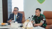 Wakil Bupati Barru Abustan A Bintang mengikuti video conference penyusunan dokumen strategis pertahanan wilayah terkait pembangunan Yonif TP Kodam XIV Hasanuddin di MPP Barru.