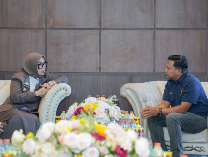Audiensi hangat PWI Barru bersama Bupati Barru Andi Ina Kartika Sari di Ruang Kerja Bupati Barru