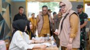 Bupati Barru Andi Ina Kartika Sari bersama Wakil Bupati dan Forkopimda meninjau pelaksanaan Pilkades Serentak 2026 di salah satu TPS di Kabupaten Barru.