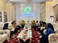 Bupati Barru Andi Ina Kartika Sari menerima audiensi Dinas Koperasi dan panitia Hari Koperasi Nasional ke-79 Kabupaten Barru di Rumah Jabatan Bupati untuk membahas persiapan rangkaian kegiatan Harkopnas 2026.