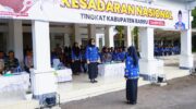 Bupati Barru Andi Ina Kartika Sari bertindak sebagai Inspektur Upacara Hari Kesadaran Nasional di halaman Kantor Bupati Barru, memberikan amanat kepada ASN dan jajaran pemerintah daerah terkait evaluasi kinerja, disiplin, dan prioritas pembangunan daerah.