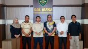 Wakil Bupati Barru Abustan A. Bintang menerima Kepala Balai Gakkum Lingkungan Hidup dan Kehutanan Wilayah Sulawesi untuk membahas penguatan pengelolaan sampah dan pembentukan bank sampah di Kabupaten Barru.