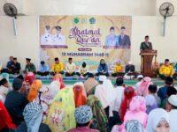 Wakil Bupati Barru Abustan A. Bintang menghadiri Penamatan (Khatmul) Al-Qur'an yang diikuti 1.410 santri TPA dan TPQ dari tujuh kecamatan di Masjid Agung Nurul Iman Barru pada peringatan Hari Asyura 1448 Hijriah.