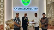 Bupati Barru Andi Ina Kartika Sari menerima audiensi pengurus PGRI Kabupaten Barru terkait persiapan mengikuti Porsenijar PGRI Tingkat Provinsi Sulawesi Selatan Tahun 2026 di Rumah Jabatan Bupati Barru.