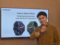 Pengguna Galaxy Watch Ultra2. (Istimewa)