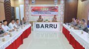 Kapolres Barru AKBP Ananda Fauzi Harahap bersama jajaran mengikuti Analisa dan Evaluasi (Anev) Kamtibmas Polda Sulawesi Selatan melalui Zoom Meeting di Aula Wira Bhakti Satria Polres Barru.