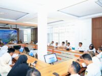 Sekretaris Daerah Kabupaten Barru Andi Syarifuddin membuka sosialisasi produk Surety Bond, Kontra Bank Garansi, dan pemberdayaan UMKM bersama PT Jamkrida Sulawesi Selatan di Kantor Bupati Barru.