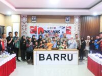 Kapolres Barru AKBP Ananda Fauzi Harahap melepas 19 atlet INKANAS Polres Barru yang akan mengikuti Kejuaraan Piala Kapolda dan Series II Dansat Brimob Polda Sulawesi Selatan.
