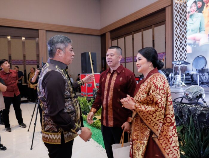 Wakil Bupati Barru Abustan A. Bintang menghadiri ramah tamah sertijab Danrem 141/Toddopuli di Hotel Novena Watampone, Bone.