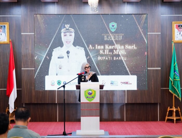 Bupati Barru Andi Ina Kartika Sari membuka HLM TP2DD dan evaluasi PAD serta PBB-P2 Kabupaten Barru