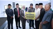 Bupati Barru Andi Ina Kartika Sari meluncurkan program penanggulangan kemiskinan bersama Baznas Barru