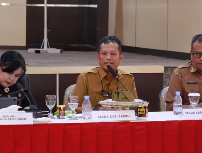 Sekda Barru Andi Syarifuddin menghadiri High Level Meeting TPID Sulawesi Selatan di Parepare.