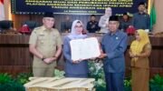 Bupati Barru Andi Ina menghadiri rapat paripurna penandatanganan perubahan KUA dan PPAS APBD 2026