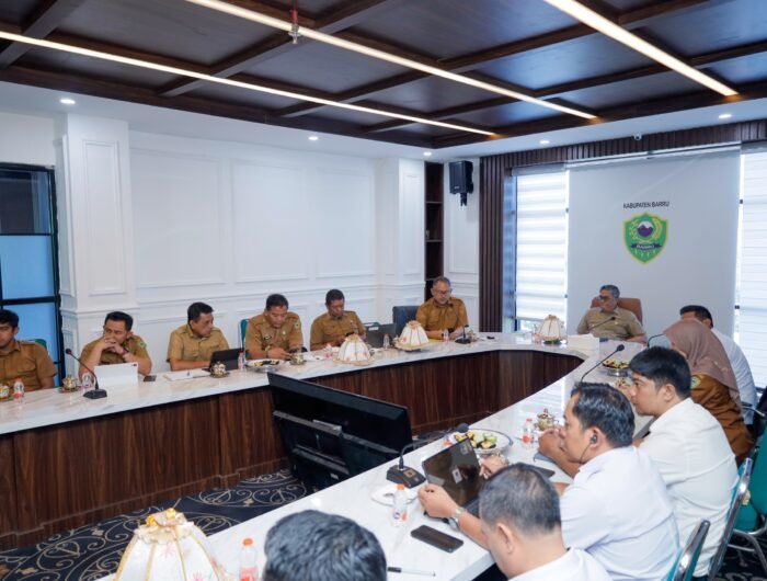 Wabup Barru Abustan mengikuti RDP Komisi II DPR RI secara daring membahas pertanahan dan tata ruang