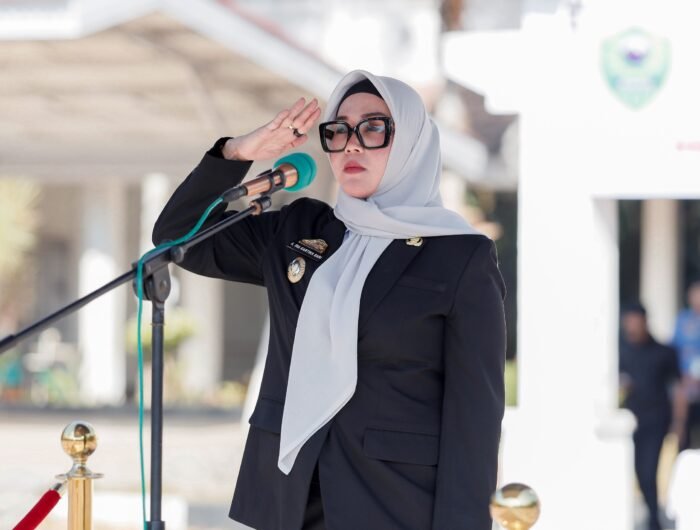 Bupati Barru Andi Ina Kartika Sari memimpin upacara peringatan Hari Kesaktian Pancasila tingkat Kabupaten Barru di Halaman Kantor Bupati, 1 Oktober 2026.